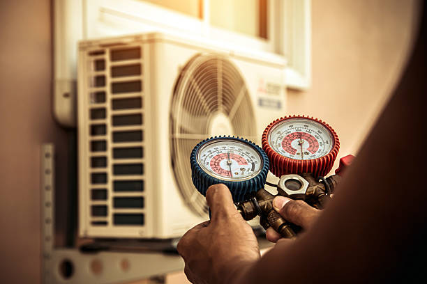 Professional Ac Installation technician working in Flower Mound, TX